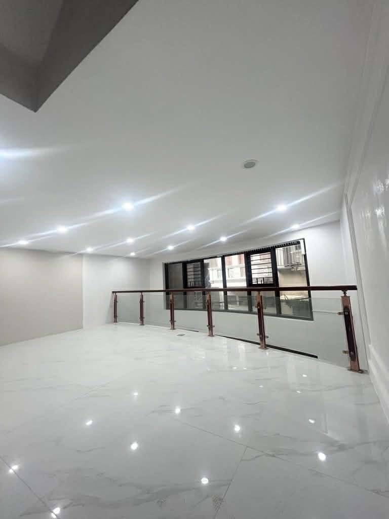 B.Á.N NHÀ CÁCH HỒ PHƯƠNG MAI 20m_65m2_7T THANG MÁY MT RỘNG_NGÕ THÔNG Ô TÔ_KINH DOANH ĐỈNH_24 tỷ